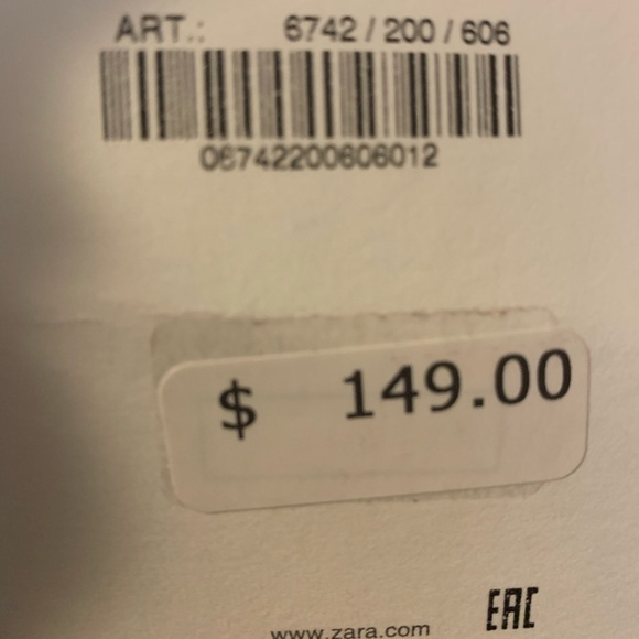 Zara Burgundy Midi Flare Sequin Skirt! So cute fancy or with a t shirt. - Picture 8 of 9